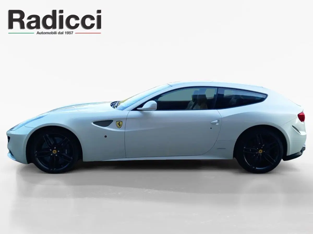 Ferrari FF Coupé usata a Ancona (2)