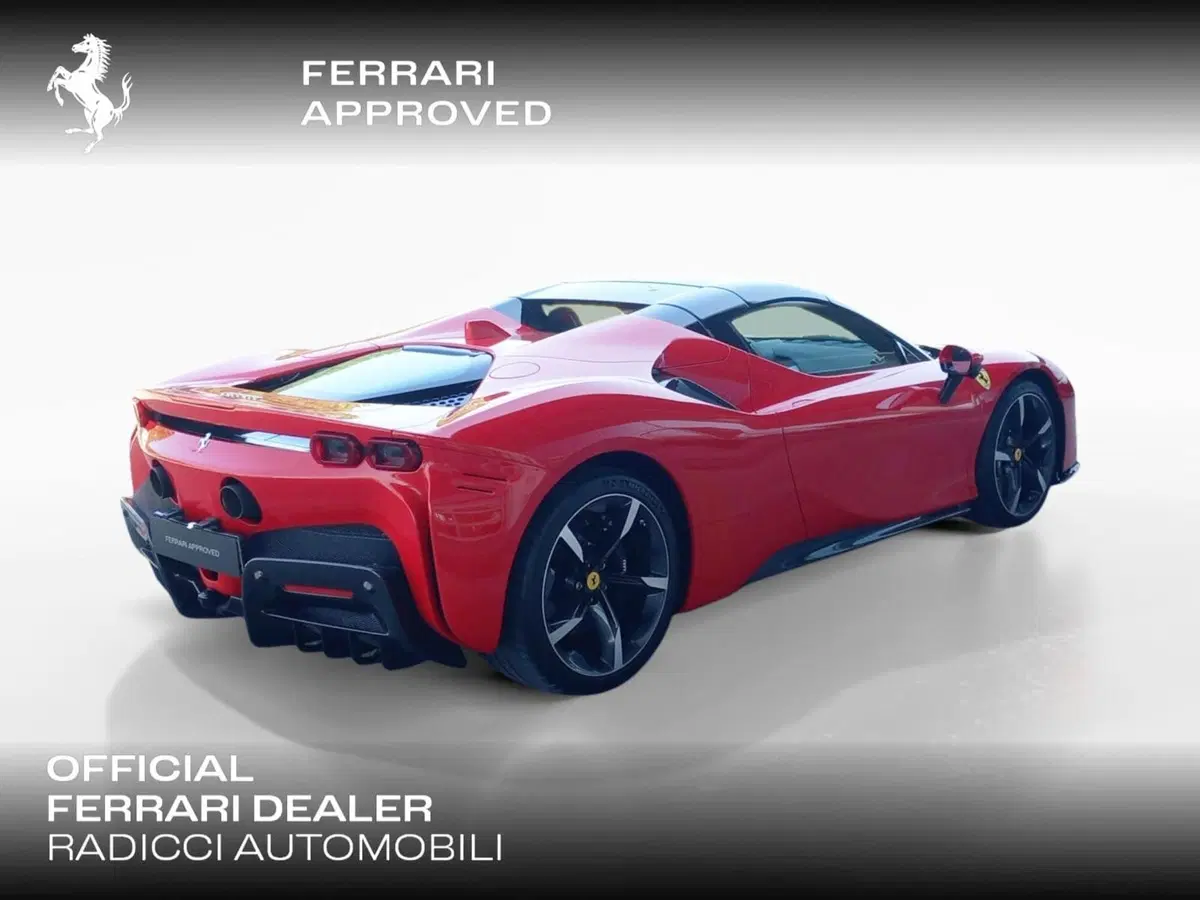 Ferrari SF90 Spider usata a Ancona (5)