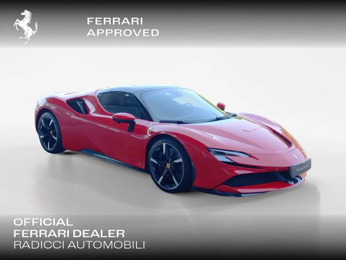 Ferrari SF90 Spider usata a Ancona (7)