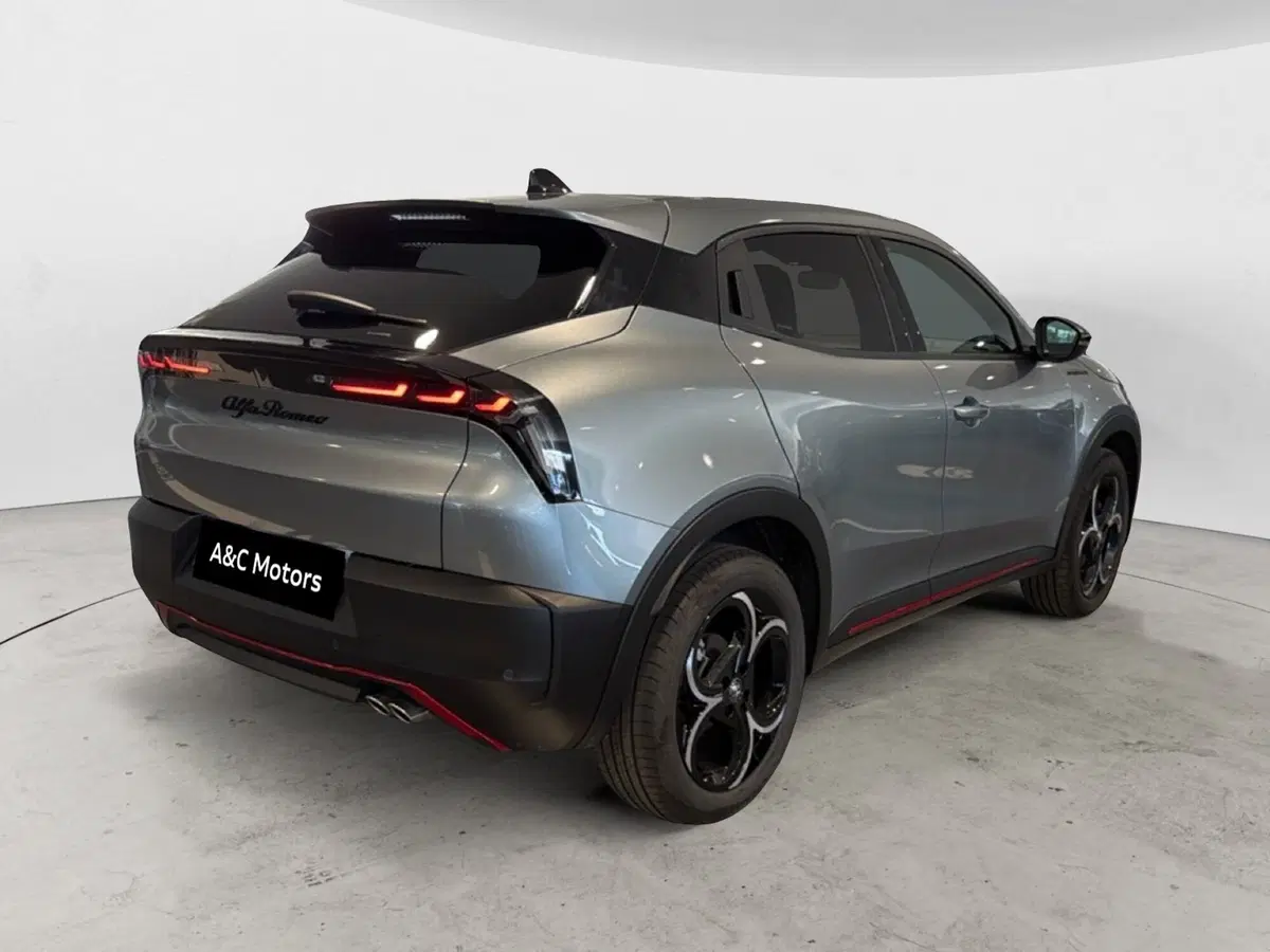 Alfa Romeo Junior usata a Napoli (4)