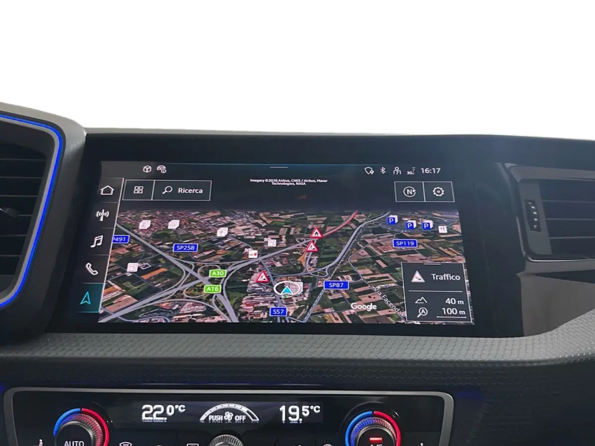 Audi A1 allstreet usata a Napoli (15)