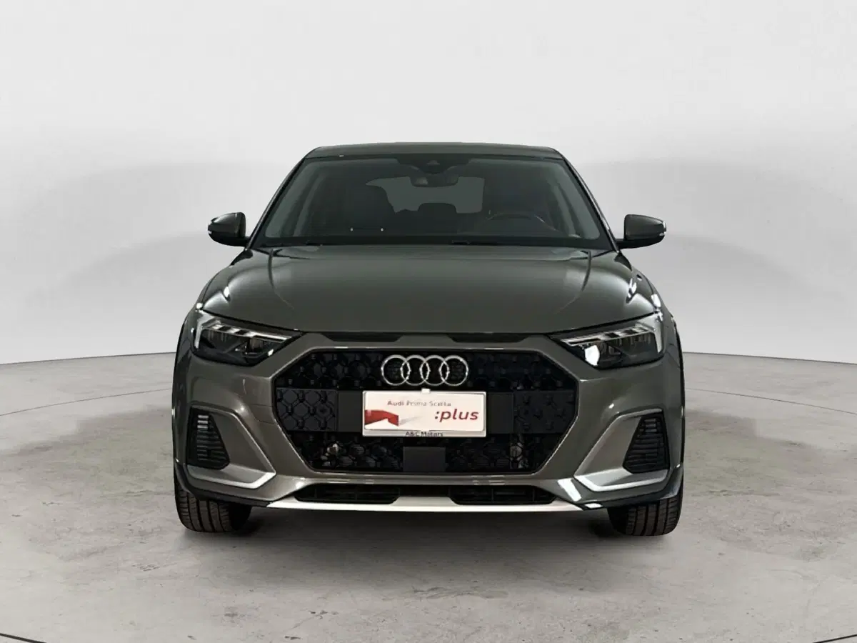Audi A1 allstreet usata a Napoli (2)