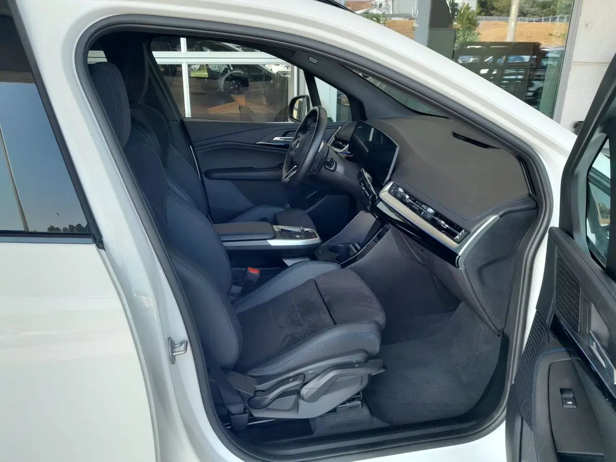 BMW Serie 2 Active Tourer usata a Asti (12)