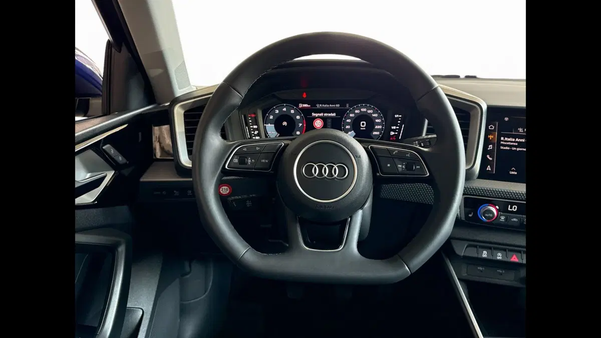 Audi A1 allstreet usata a Palermo (12)