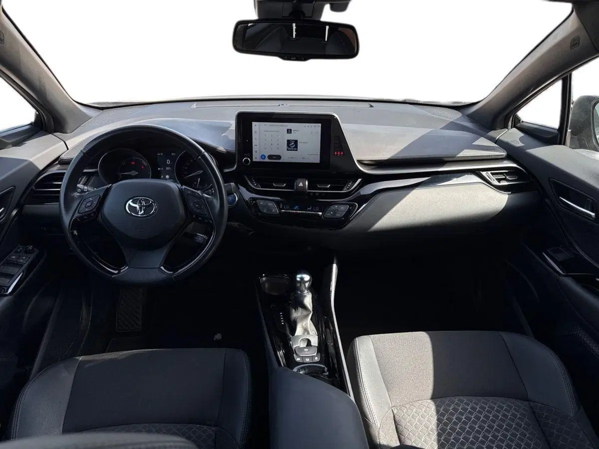 Toyota Toyota C-HR usata a Palermo (17)