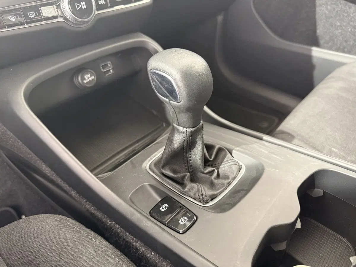 Volvo XC40 usata a Perugia (14)