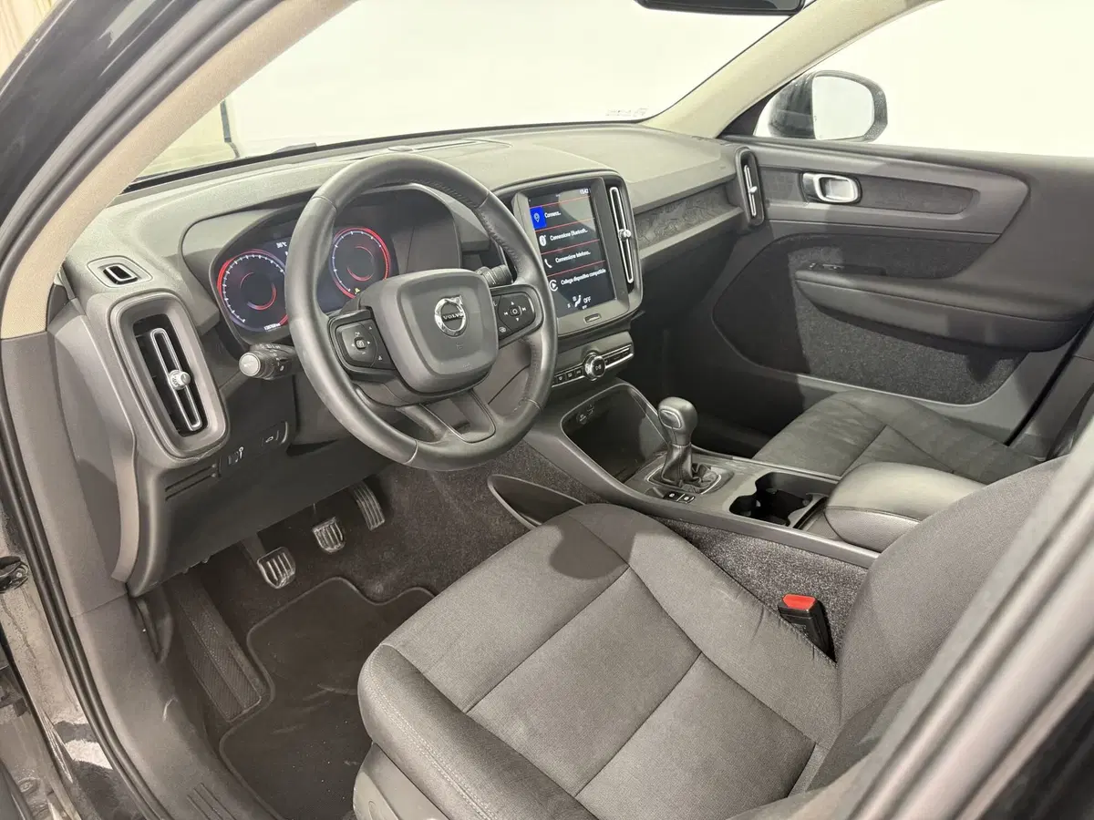 Volvo XC40 usata a Perugia (4)