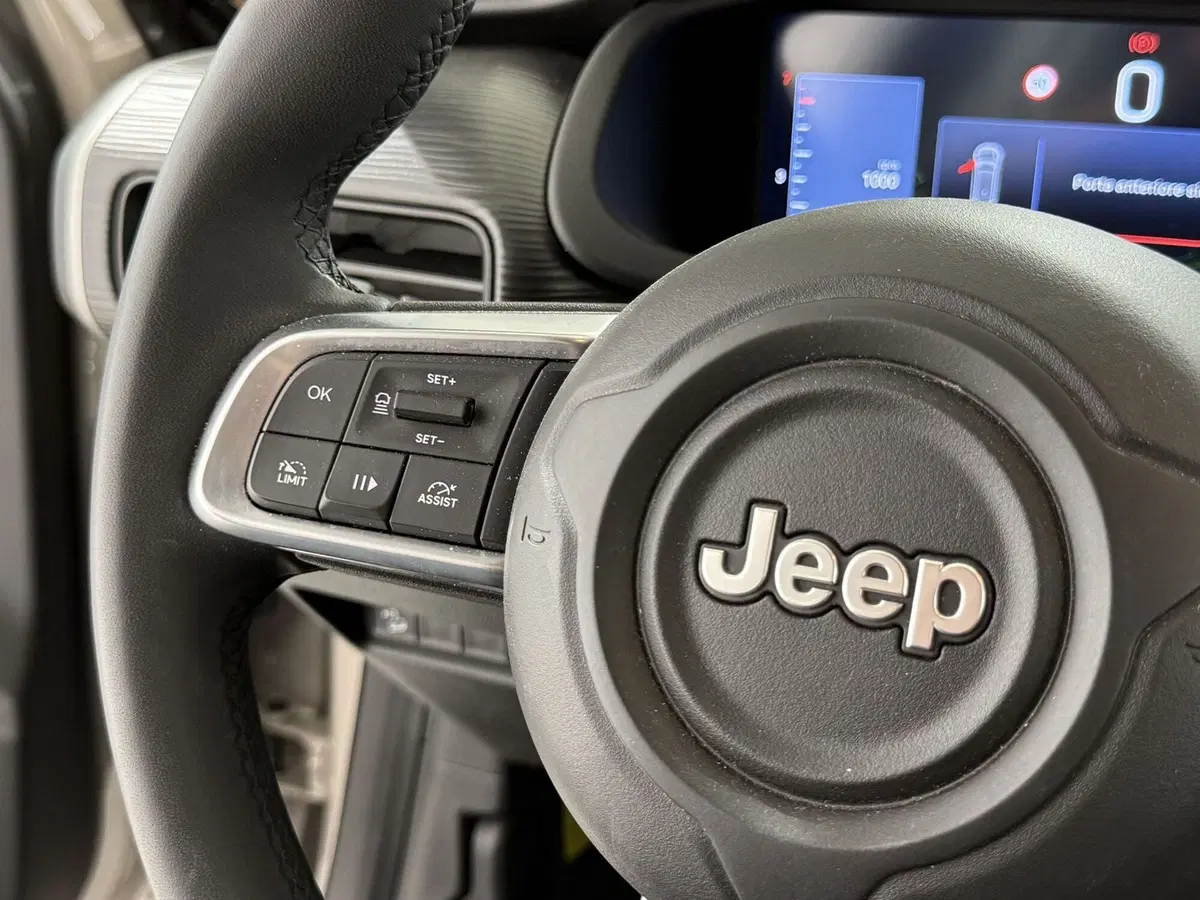 Jeep Avenger usata a Perugia (10)