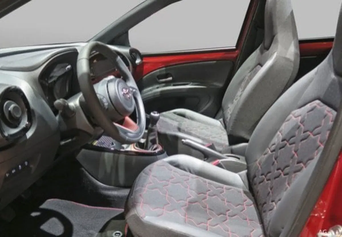 Toyota Aygo X usata a Palermo (9)