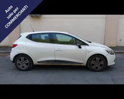 Renault Clio 1.5 dCi 8V 90CV 5 porte Costume National del 2014 usata a Cesena