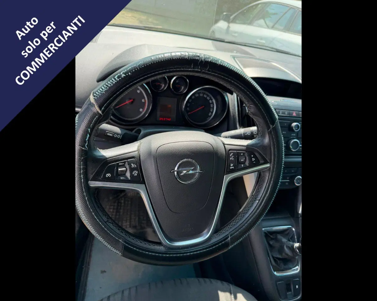 Opel Zafira Tourer usata a Bologna (10)