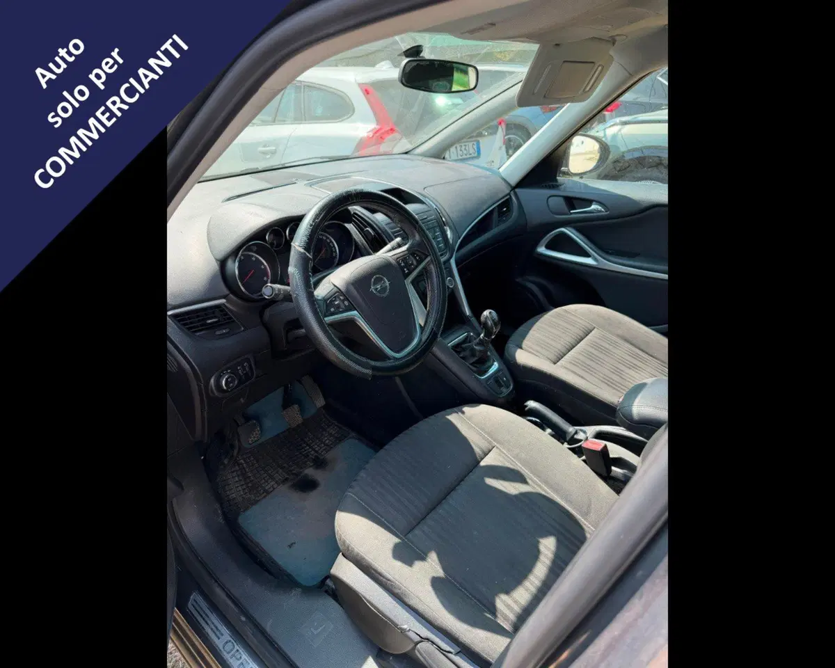 Opel Zafira Tourer usata a Bologna (11)