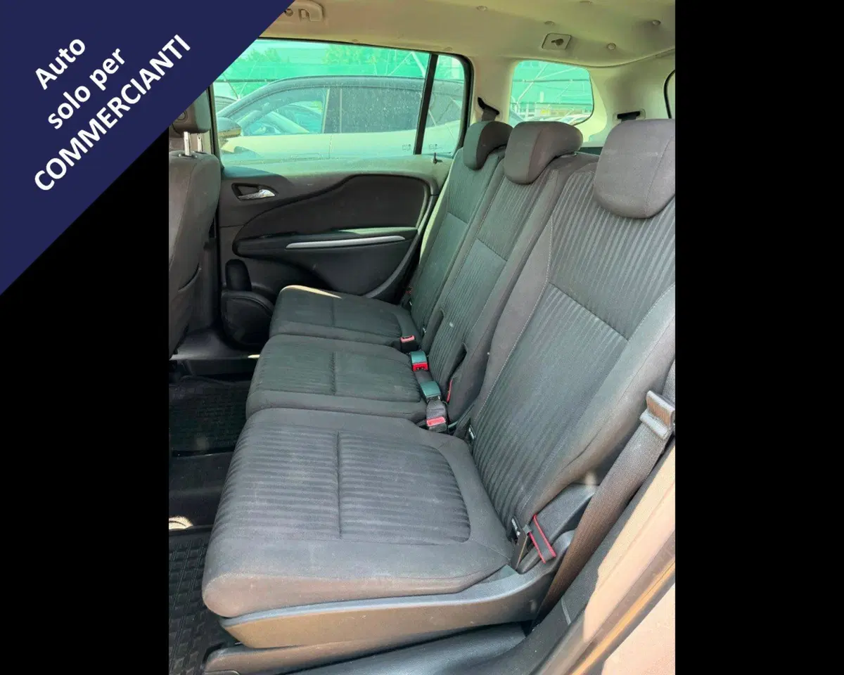 Opel Zafira Tourer usata a Bologna (14)