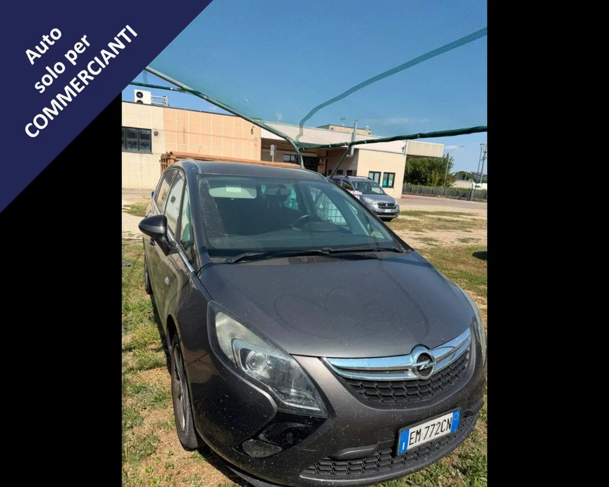 Opel Zafira Tourer usata a Bologna (2)