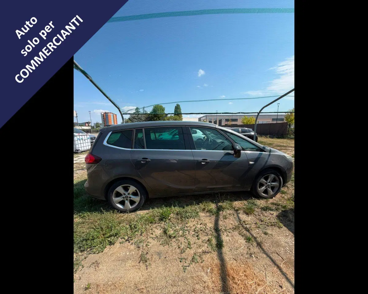 Opel Zafira Tourer usata a Bologna (4)