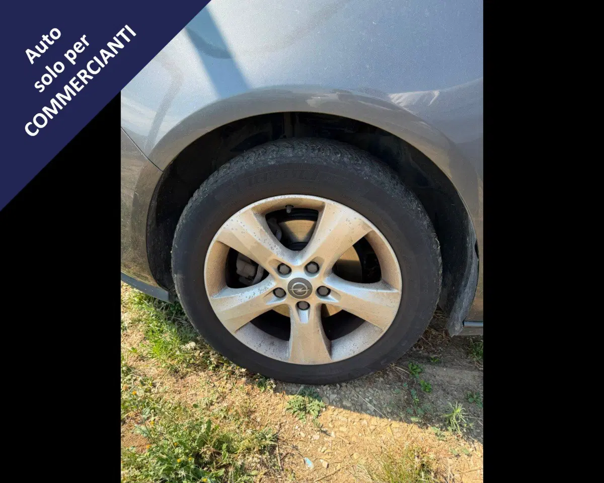 Opel Zafira Tourer usata a Bologna (9)