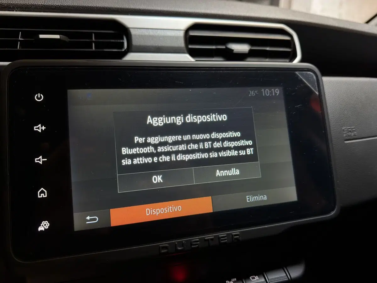 Dacia Duster usata a Milano (14)