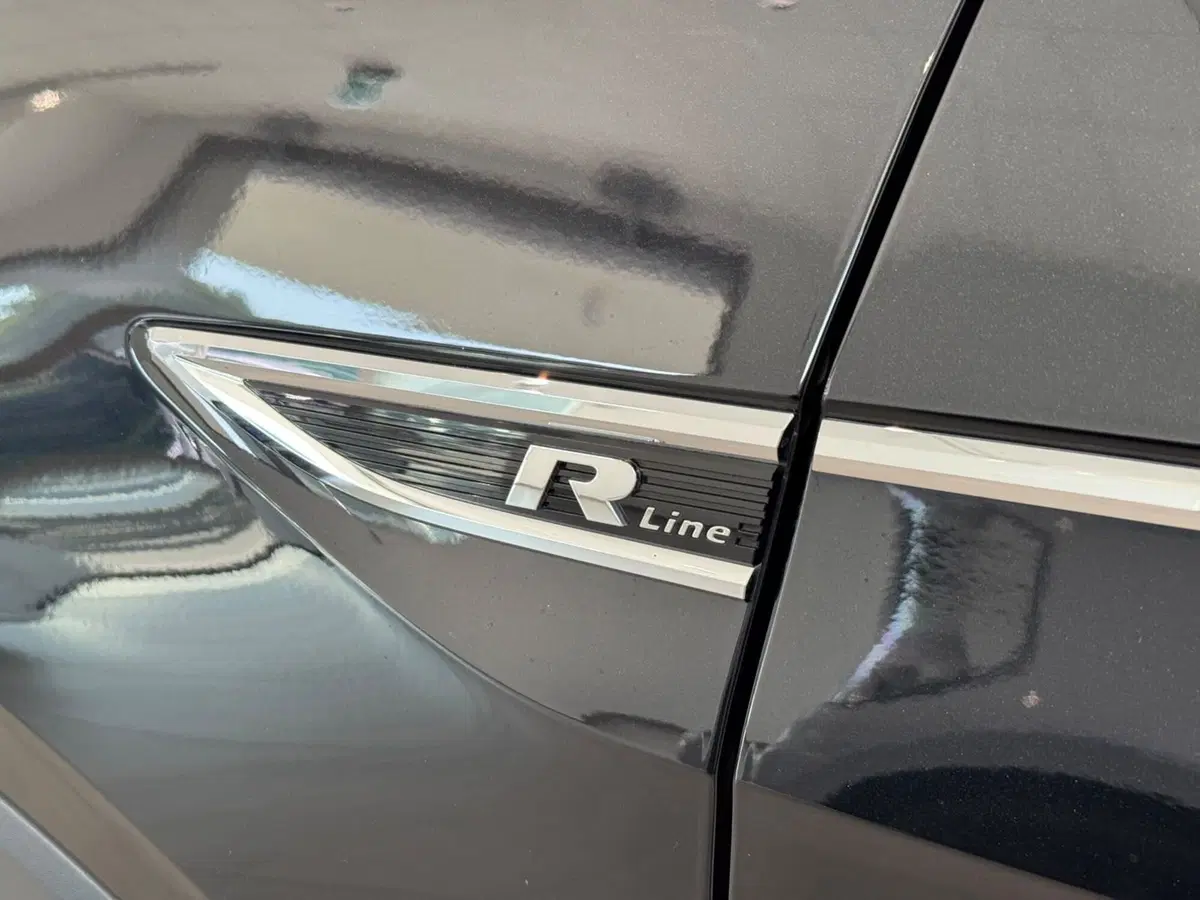 Volkswagen T-Cross usata a Varese (15)