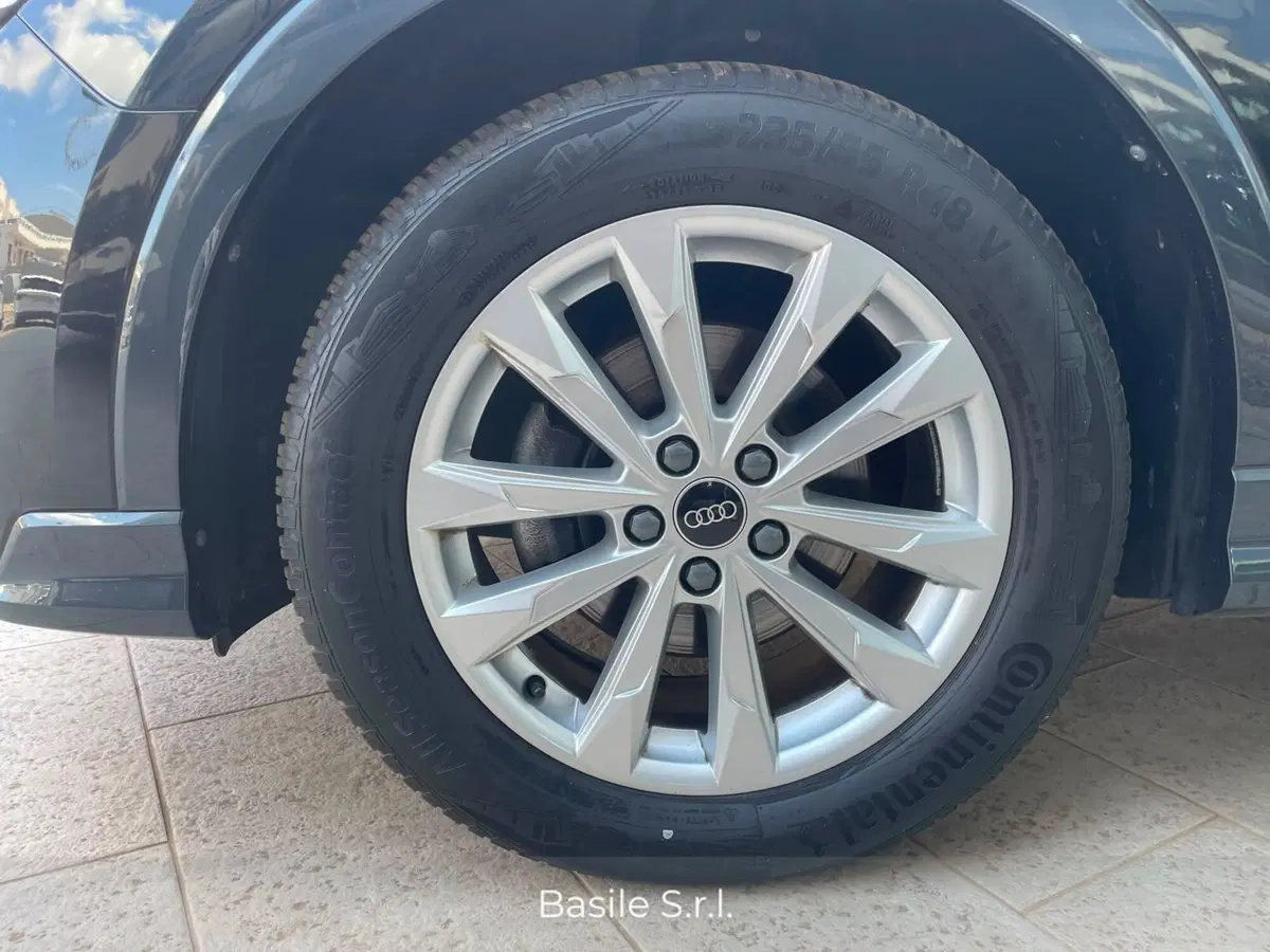 Audi Q3 Sportback usata a Taranto (10)