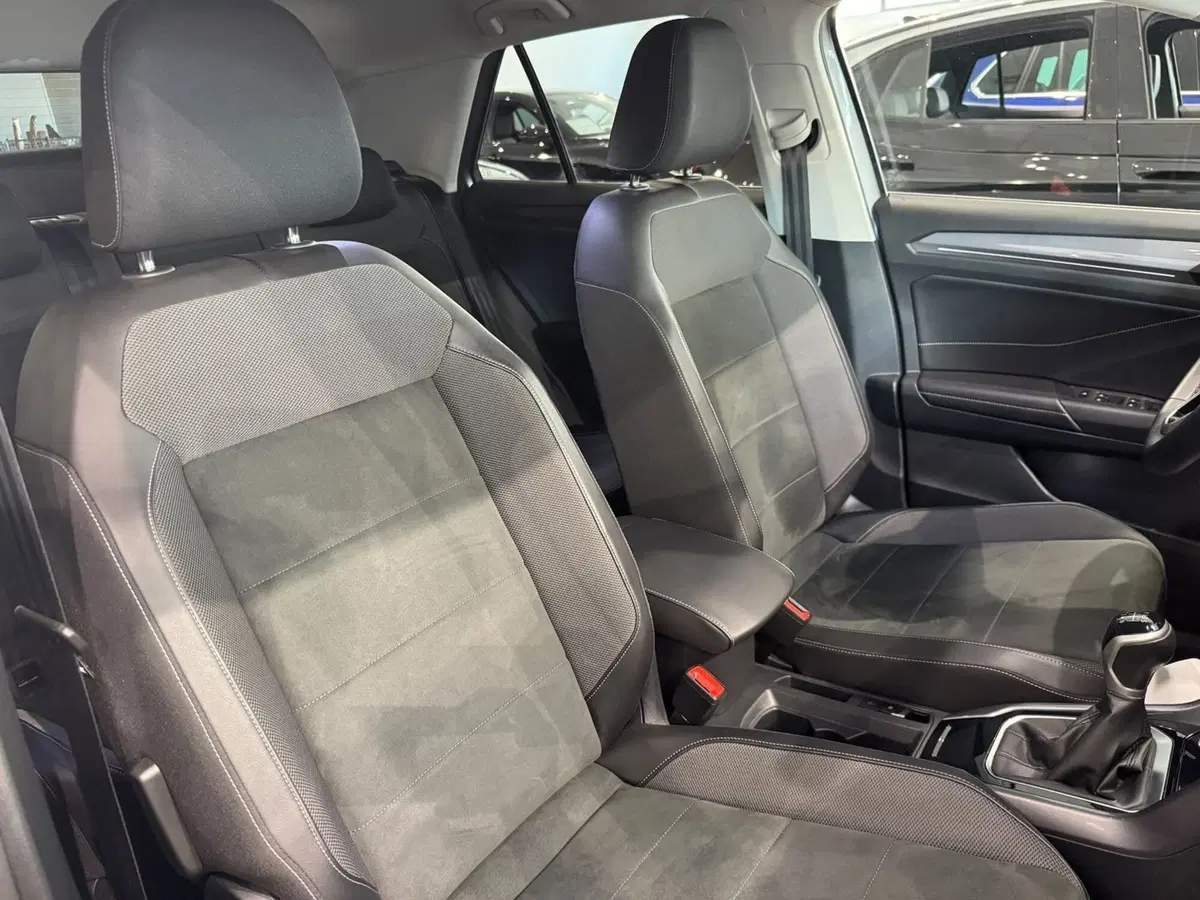 Volkswagen T-Roc usata a Varese (11)