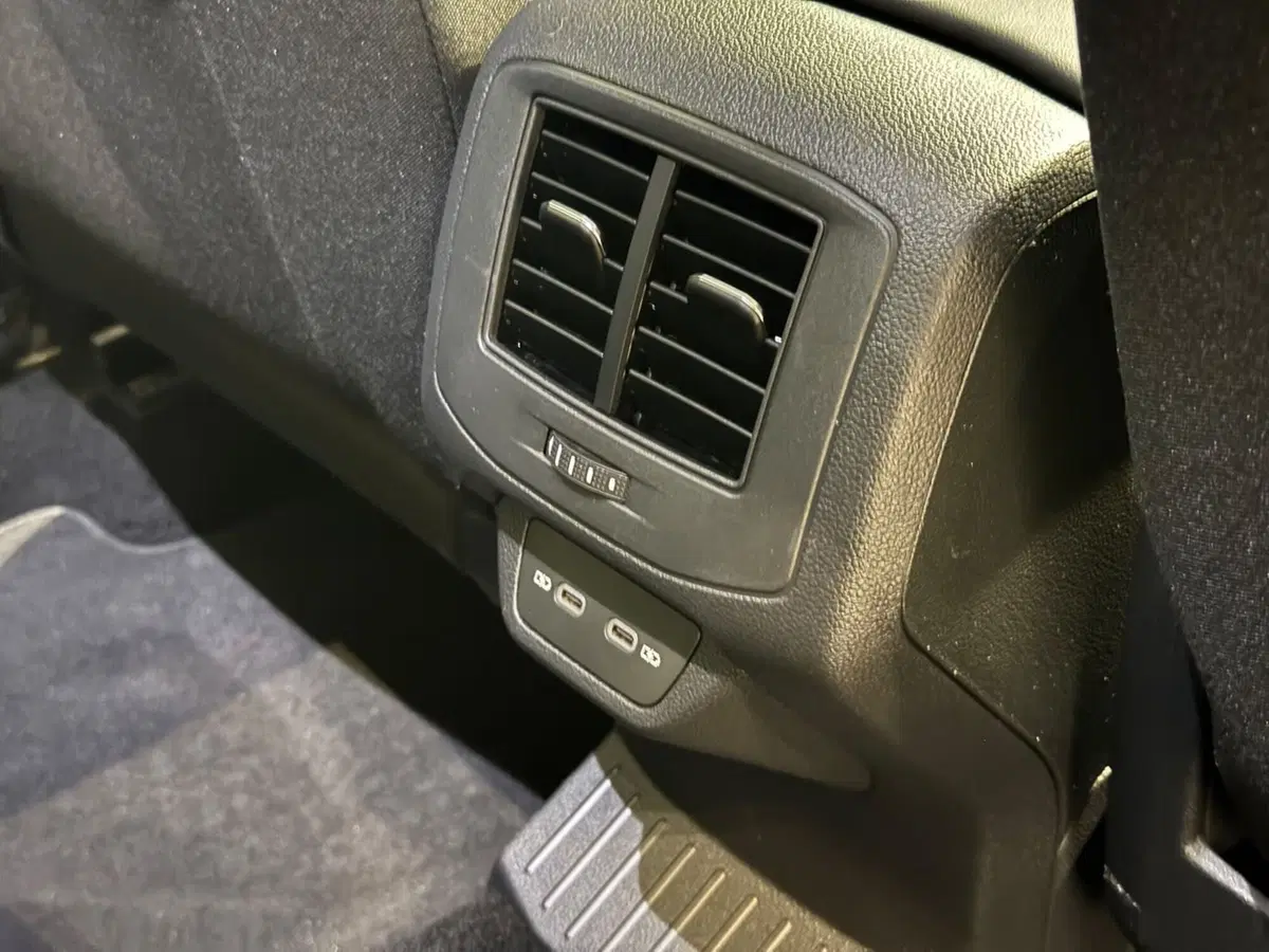 Volkswagen T-Roc usata a Varese (17)