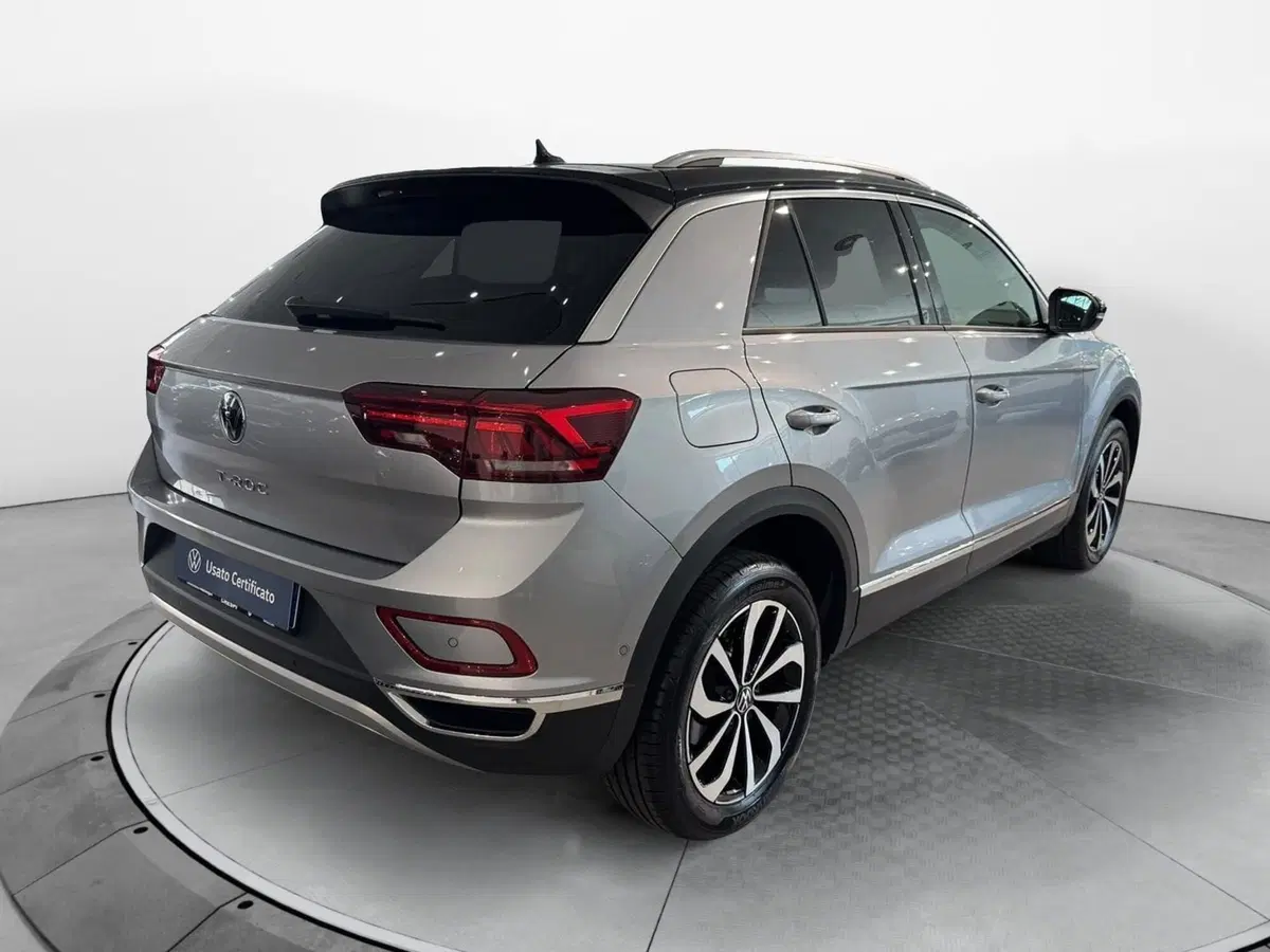 Volkswagen T-Roc usata a Varese (4)