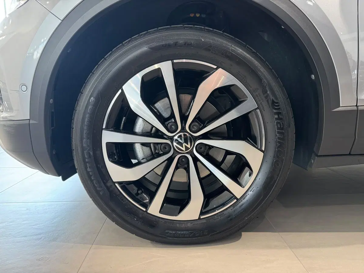Volkswagen T-Roc usata a Varese (5)