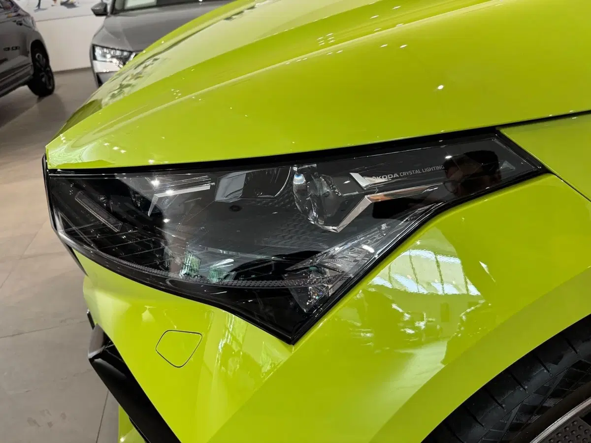 Skoda Enyaq Coupé usata a Varese (5)