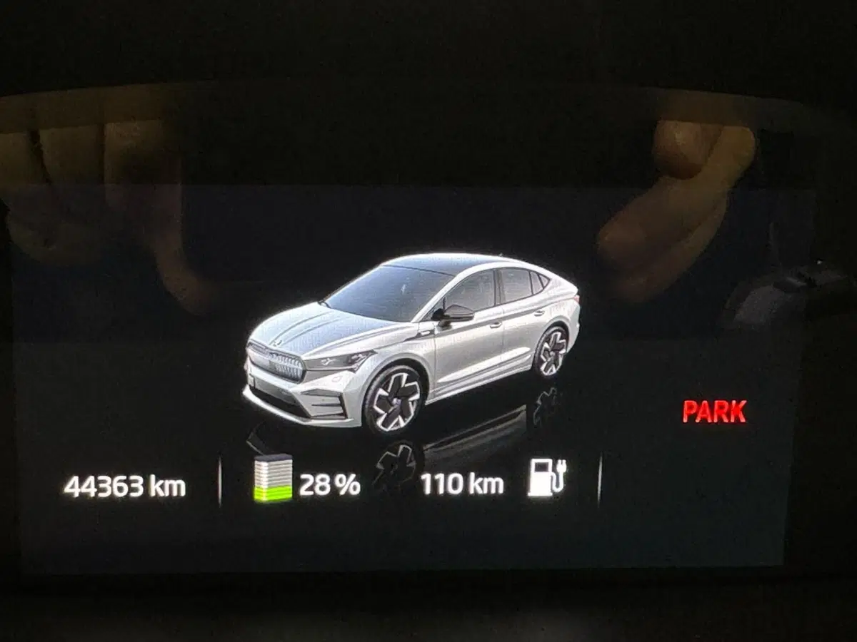 Skoda Enyaq Coupé usata a Varese (8)