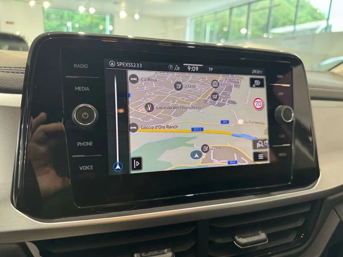 Volkswagen T-Roc usata a Varese (15)