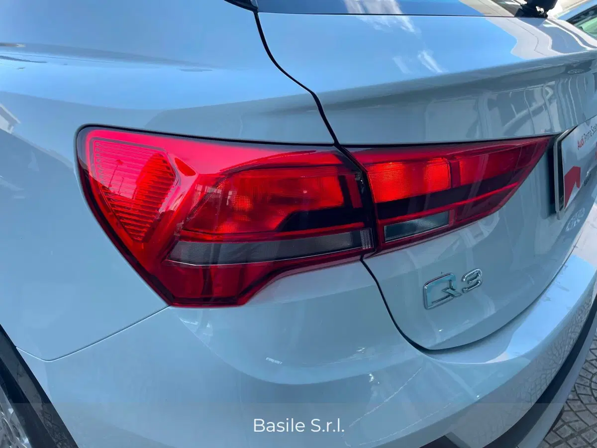 Audi Q3 Sportback usata a Taranto (4)