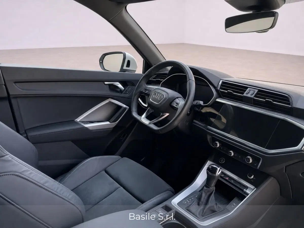 Audi Q3 Sportback usata a Taranto (6)