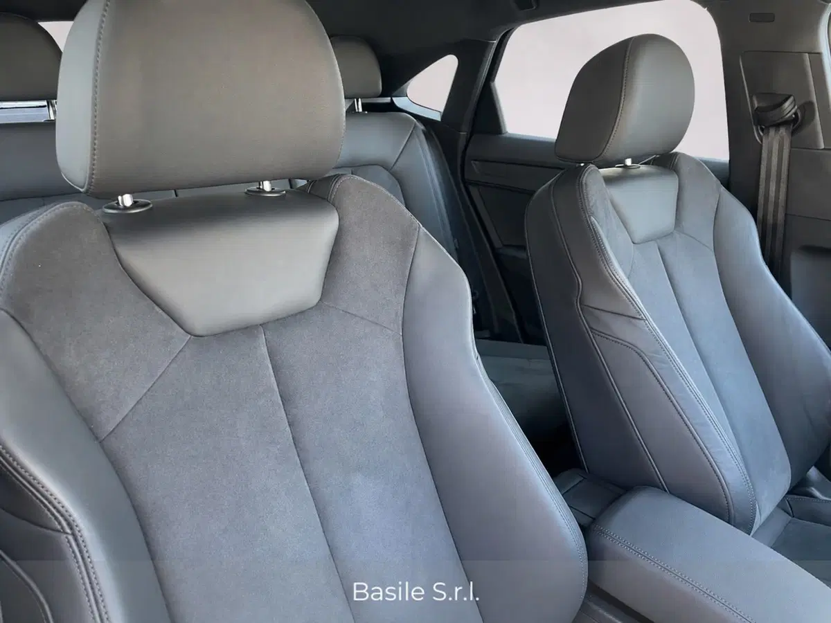 Audi Q3 Sportback usata a Taranto (7)