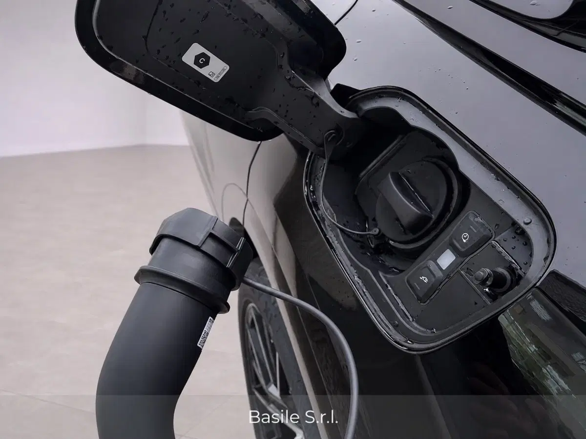Audi Q8 nuova a Taranto (9)