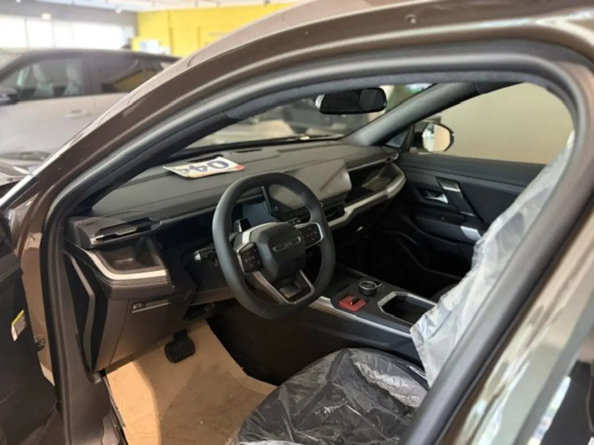 Jeep Compass nuova a Benevento (12)