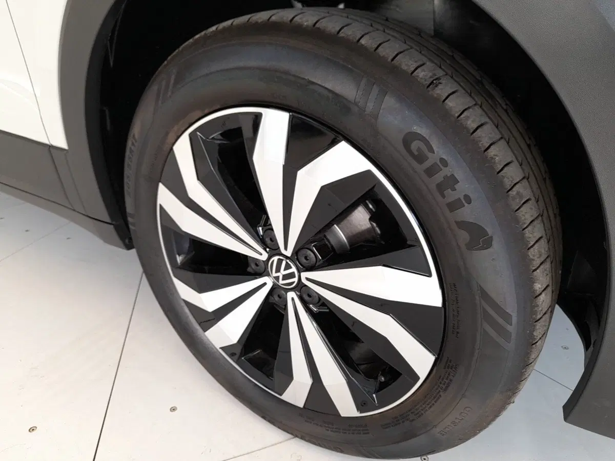 Volkswagen T-Cross nuova a Bologna (8)