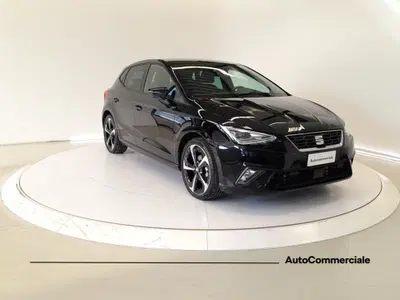 SEAT Ibiza 1.0 EcoTSI 115 CV 5 porte FR del 2025 usata a Bologna