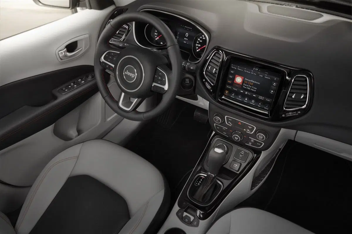 Jeep Compass usata a Salerno (7)