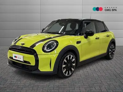 MINI Mini 1.5 Cooper Camden 5 porte del 2023 usata a Prato