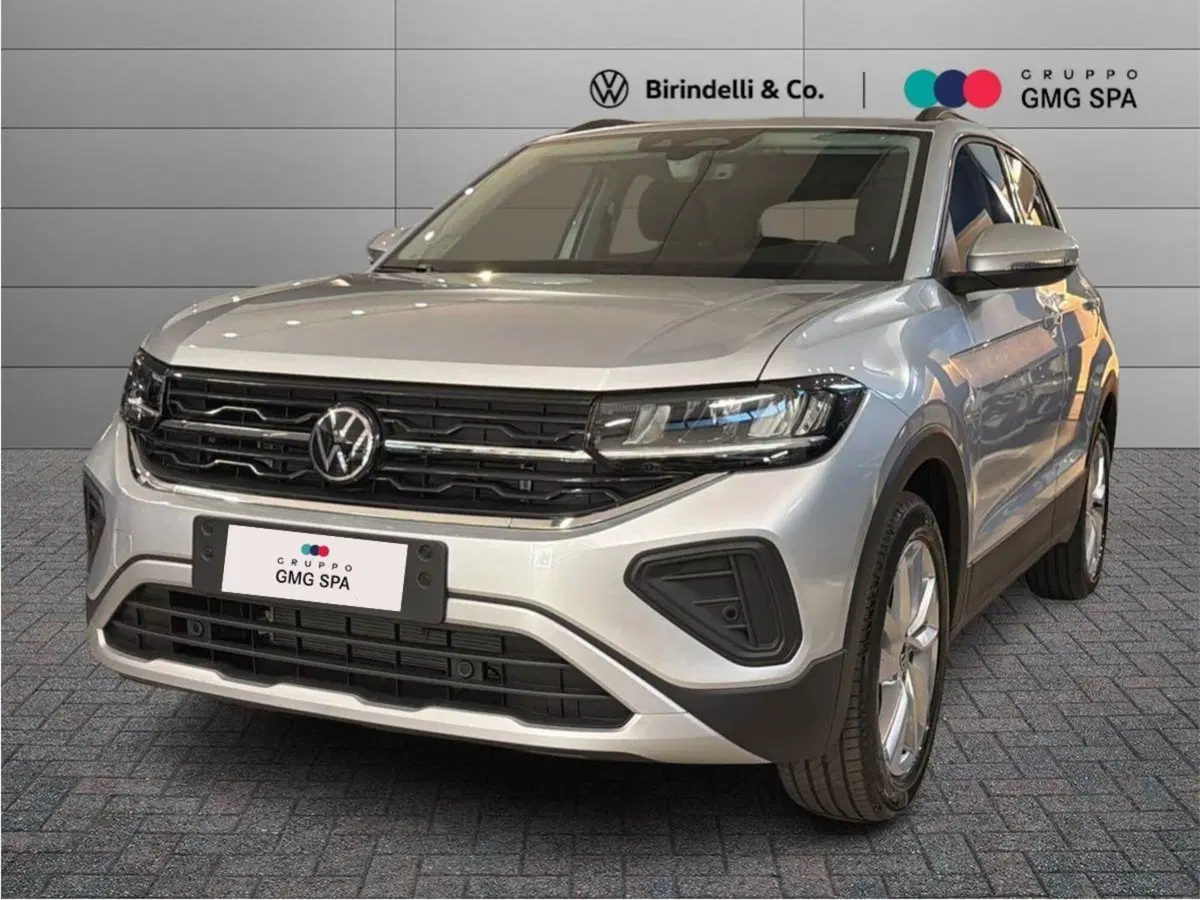 Volkswagen T-Cross nuova a Prato