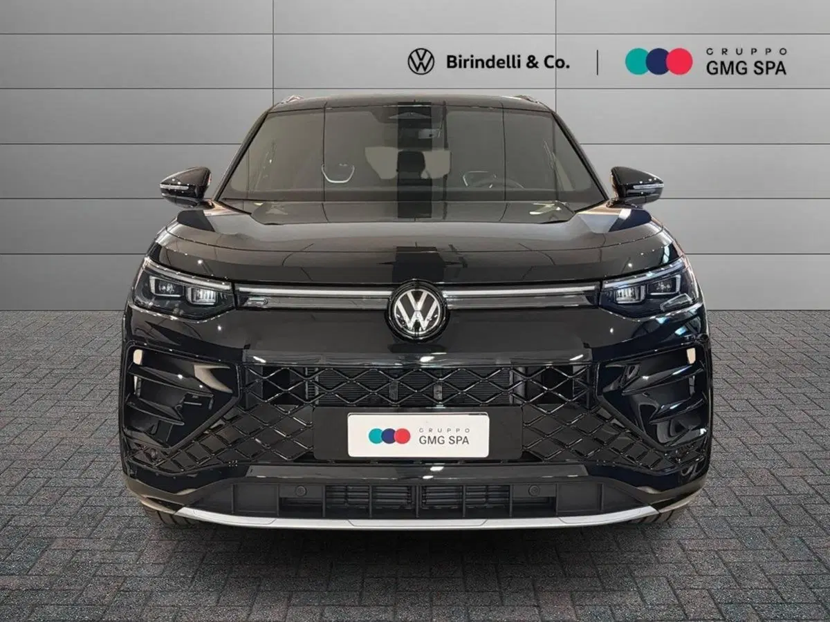 Volkswagen Tayron nuova a Prato (2)