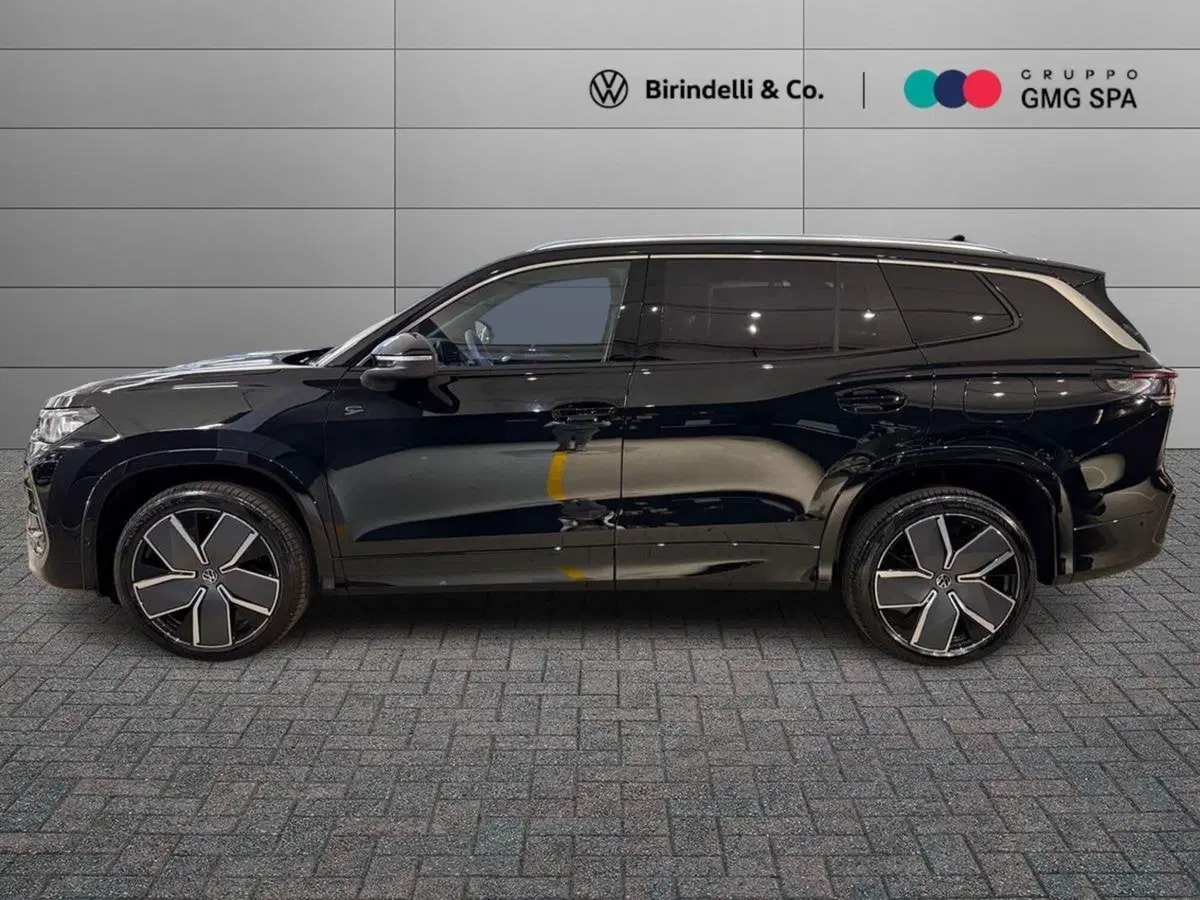 Volkswagen Tayron nuova a Prato (5)