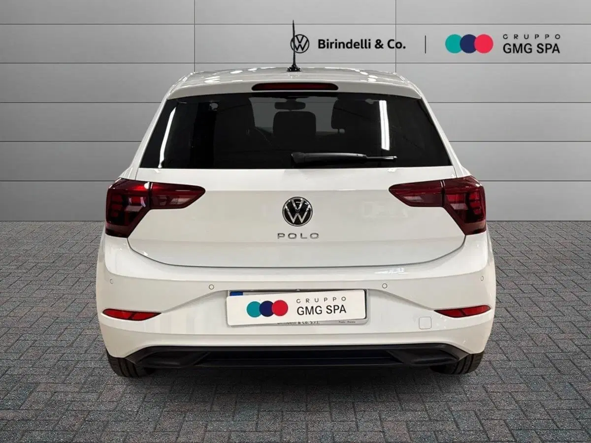 Volkswagen Polo nuova a Prato (4)