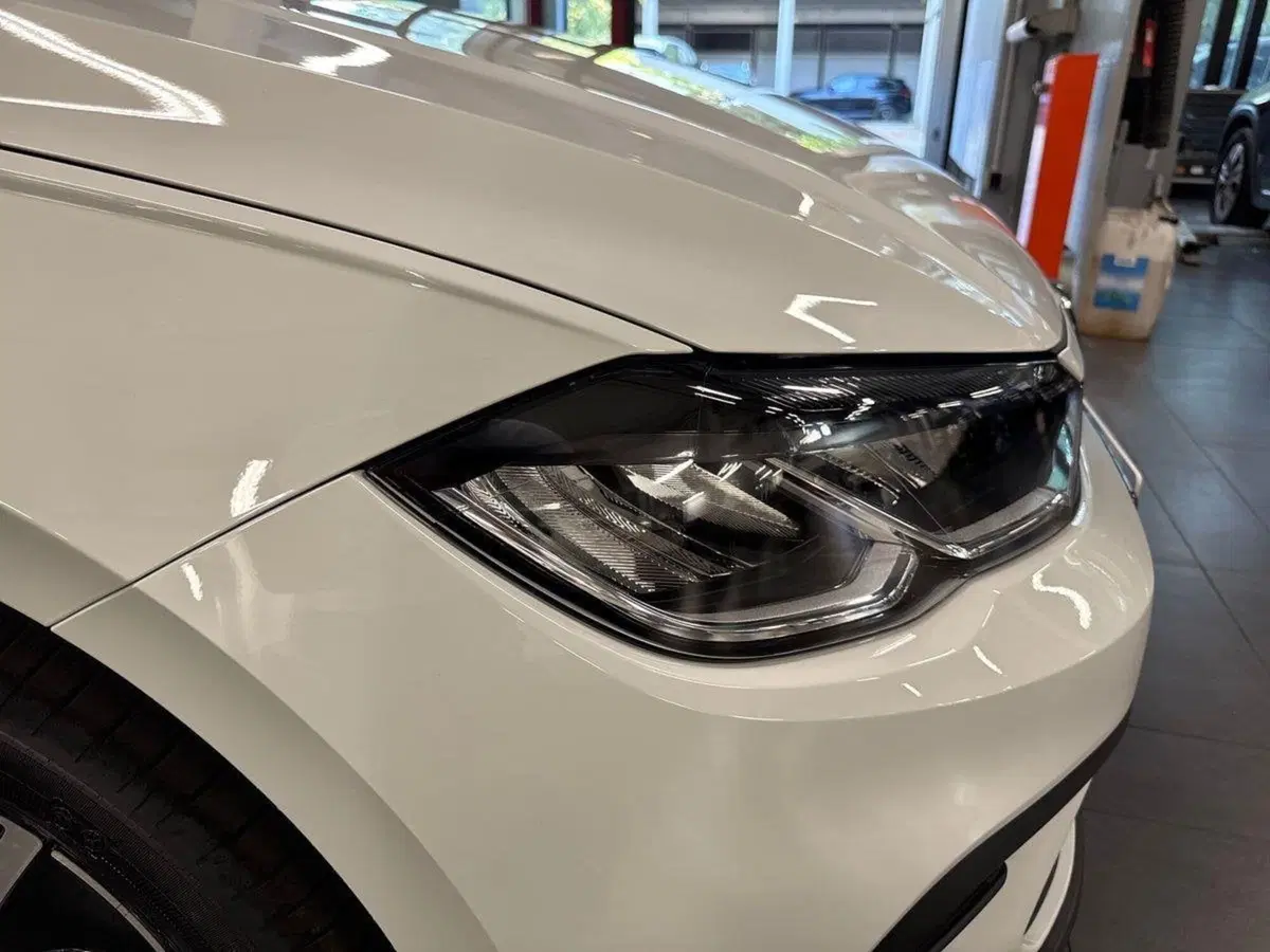 Volkswagen Polo nuova a Prato (7)