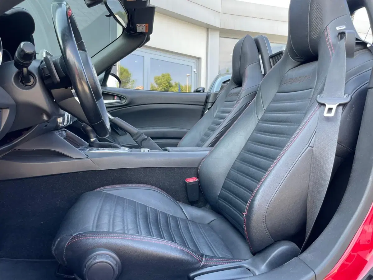 Abarth 124 Spider usata a Ancona (9)
