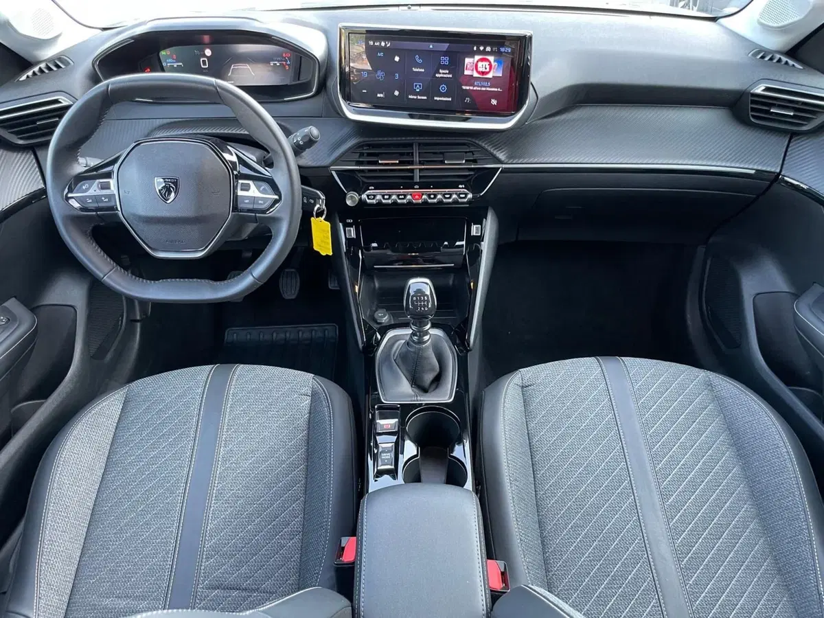 Peugeot 208 usata a Ancona (10)