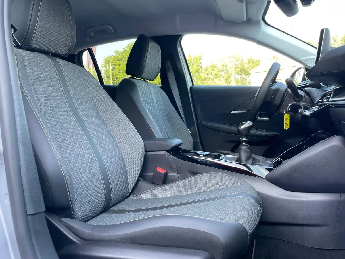 Peugeot 208 usata a Ancona (14)