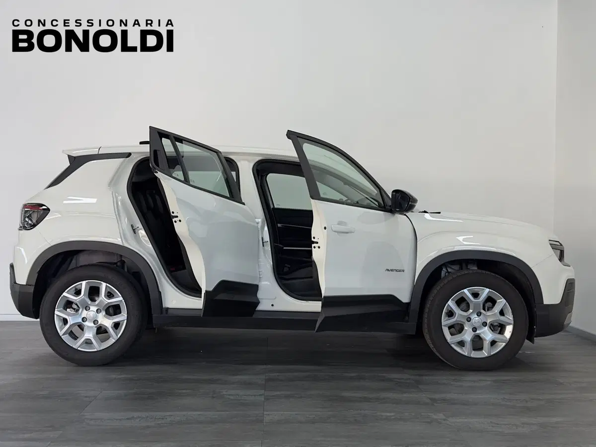 Jeep Avenger usata a Brescia (16)