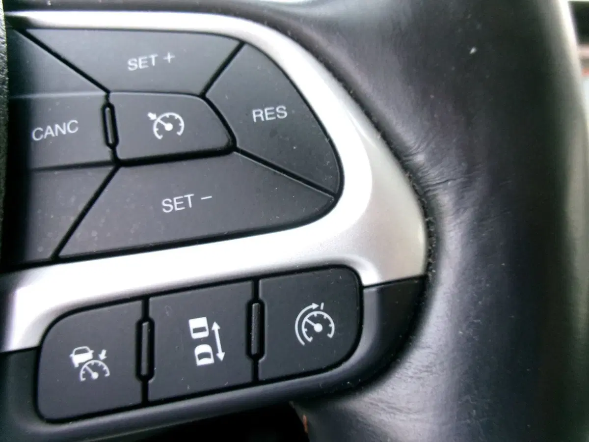 Jeep Compass usata a Venezia (16)