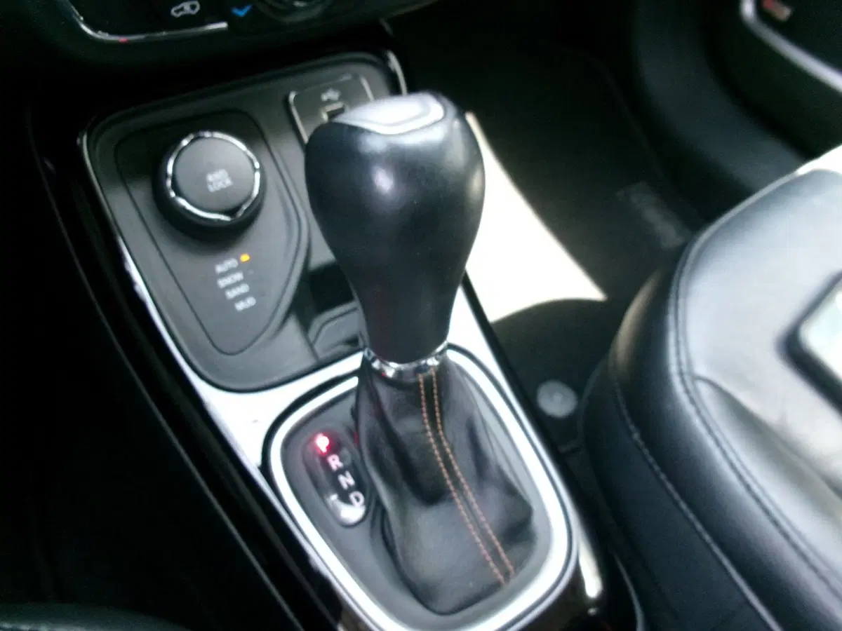 Jeep Compass usata a Venezia (19)
